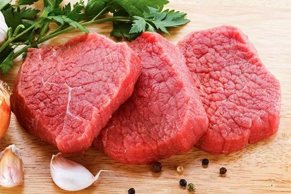 Thịt bò - nguyên liệu nấu cháo thịt bò cải bó xôi